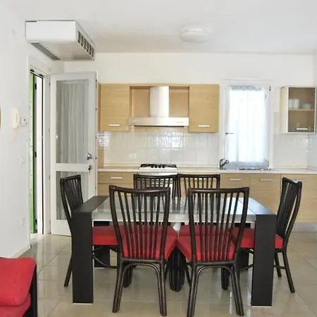 Mit Balkon By Interhome